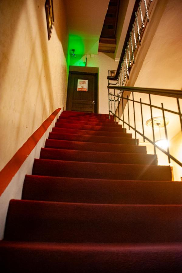 Istanbul Irish Hotel Ngoại thất bức ảnh